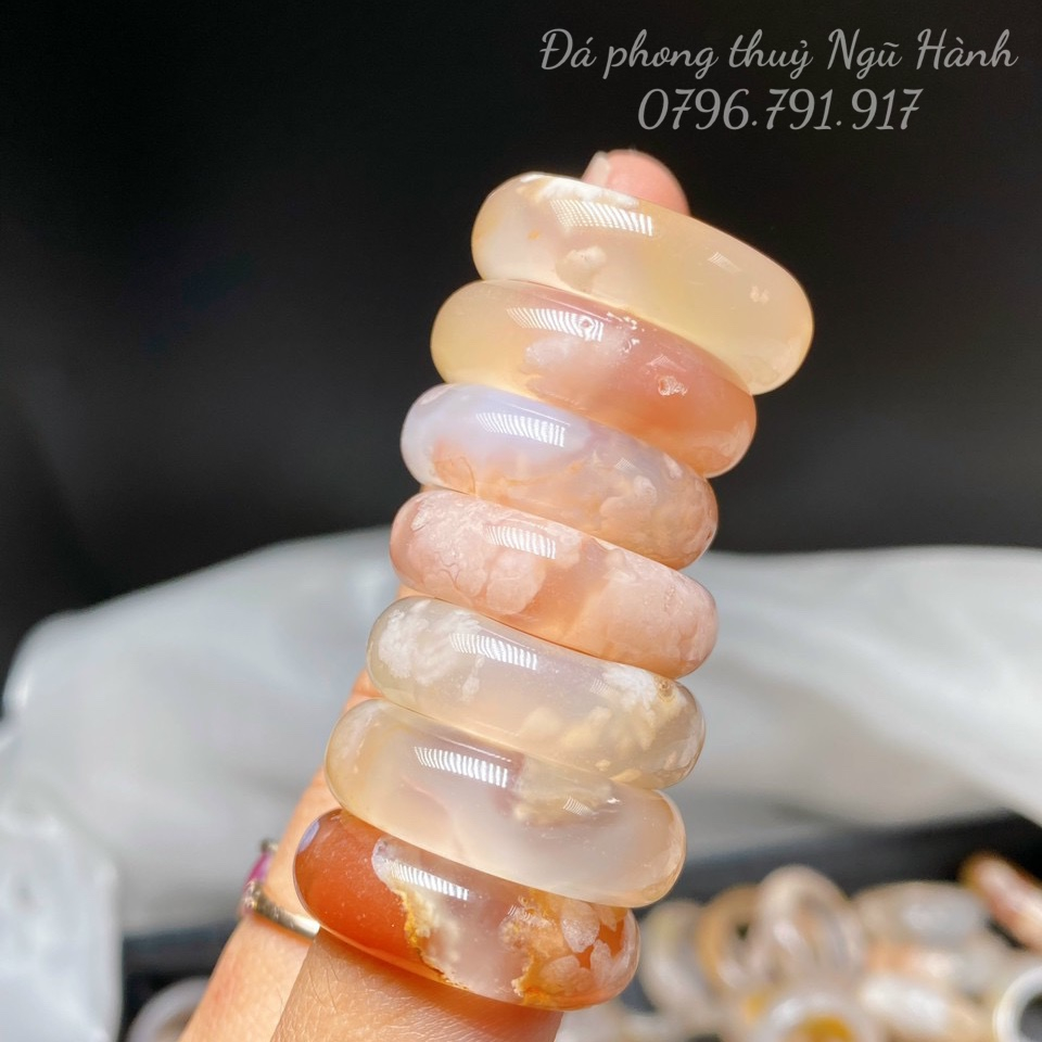 Nhẫn đá hoa anh đào hàng đẹp kiểm định