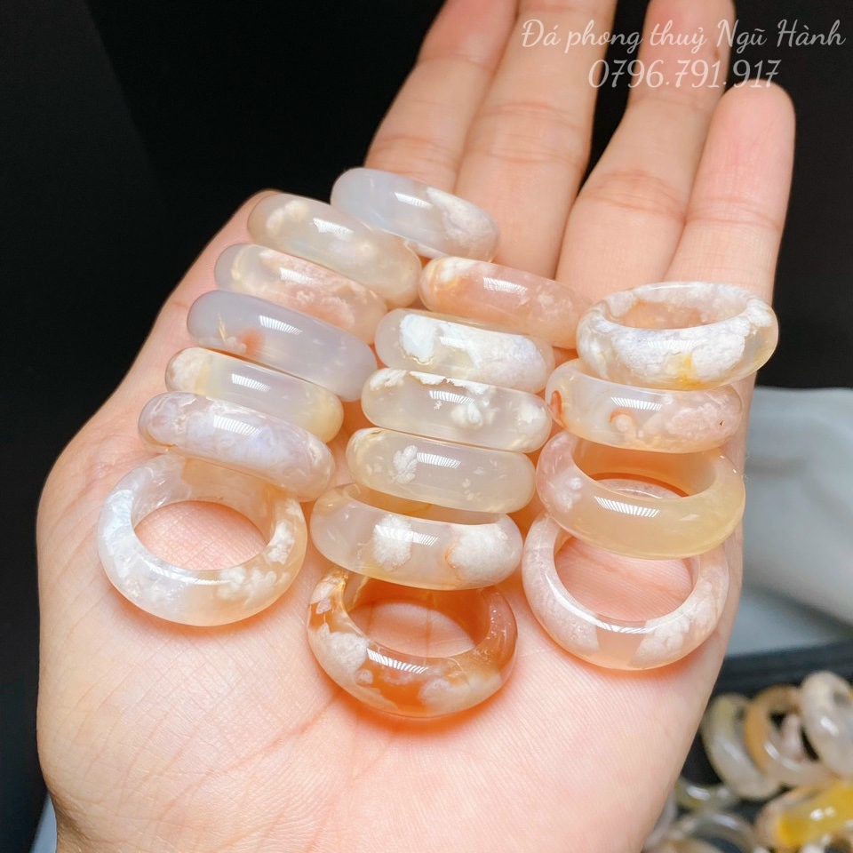 Nhẫn đá hoa anh đào hàng đẹp kiểm định