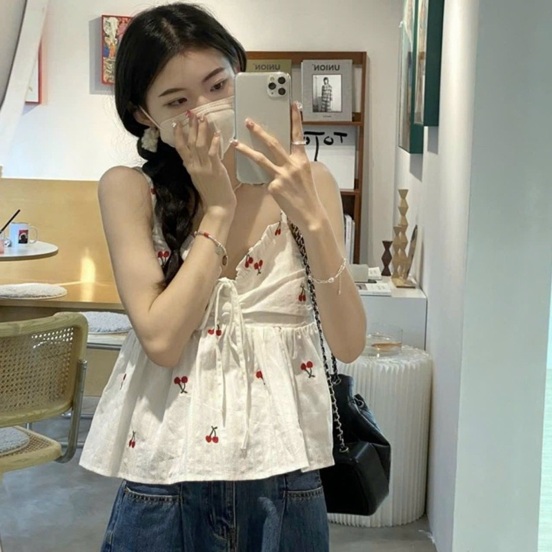 Áo babydoll 2 dây chất đũi xốp in hình dễ thương cho các nàng phối đồ diện đi chơi, đi dạo, picnic rất xinh và đáng yêu.