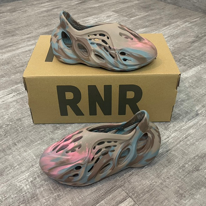 Sneaker Yz FOAM Runner