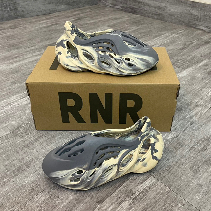 Sneaker Yz FOAM Runner