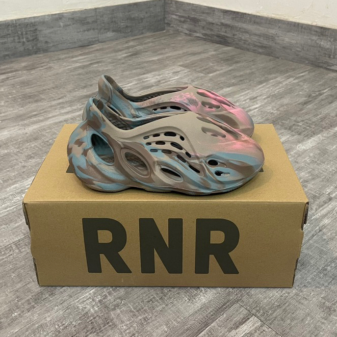 Sneaker Yz FOAM Runner