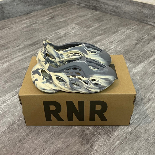 Sneaker Yz FOAM Runner