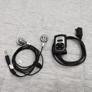 Combo tai nghe nokia n70-n72-n73-n90.v.v. và nhiều máy khác !