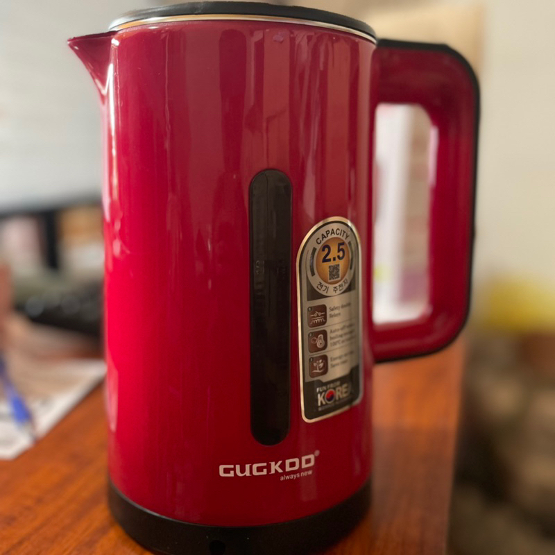 Ấm siêu tốc Cuckoo 2,5L, công suất 1500W, nước sôi cực nhanh