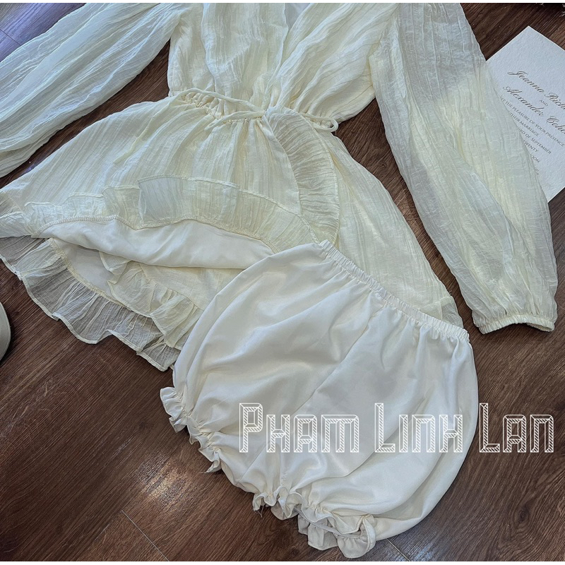 Váy nữ Cổ V Dài Tay Chất Tơ Q44