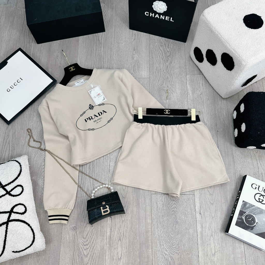 Set Bộ Thể Thao Nữ Prada Áo Croptop Dài Tay Bo Len Dệt Mix Quần Sooc Đùi Ống Rộng Freesize