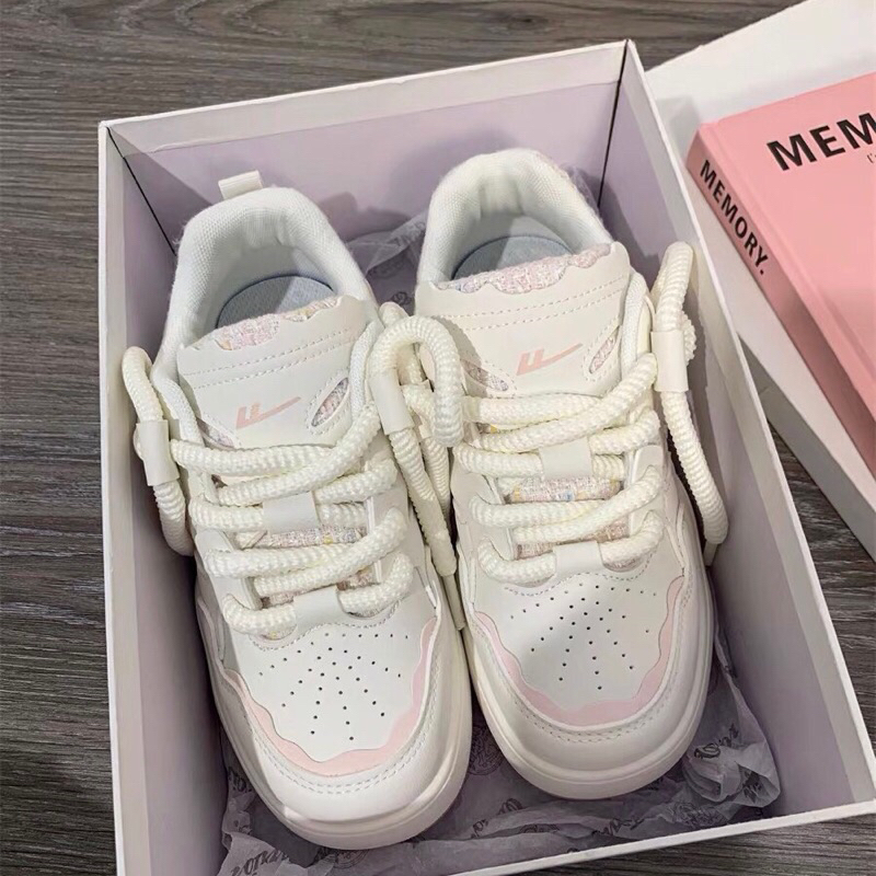 Giày thể thao nữ đế độn gắn hình ngôi sao cao cấp hàng qc