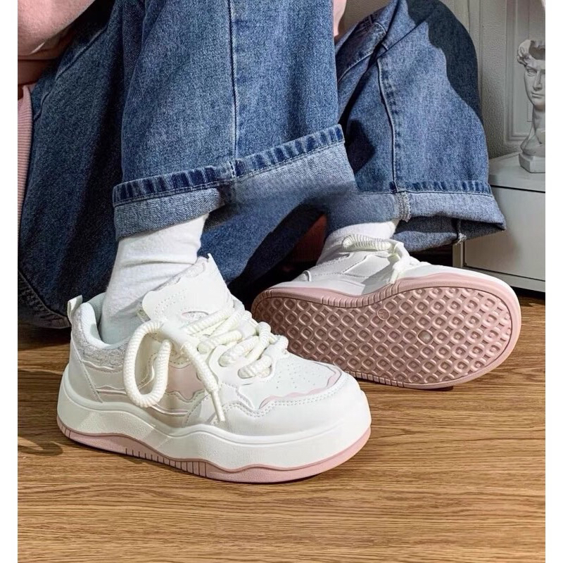 Giày thể thao nữ đế độn gắn hình ngôi sao cao cấp hàng qc