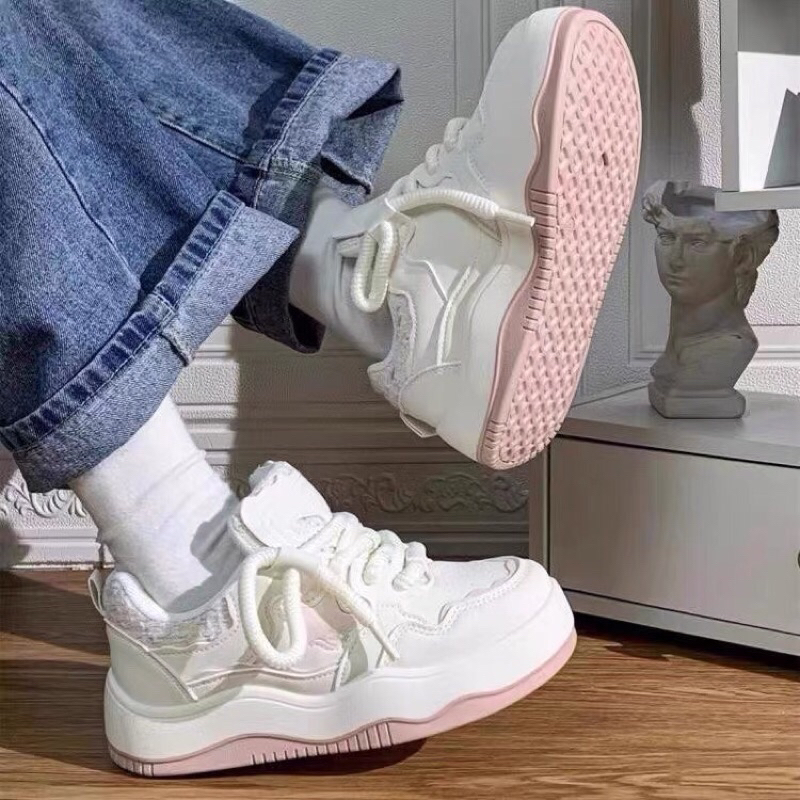 Giày thể thao nữ đế độn gắn hình ngôi sao cao cấp hàng qc