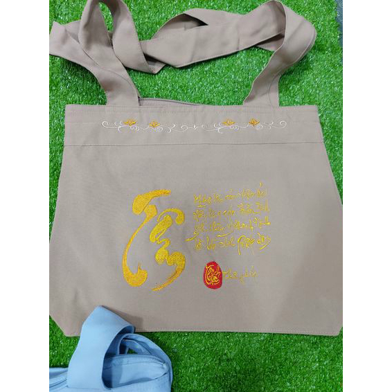 Túi Đi Chùa dành cho Phật Tử cư sĩ có dây rút thêu thư pháp tiện lợi, Túi đi chùa, Túi Thêu Thư Pháp 26x36