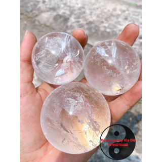 Bi cầu thach anh trắng vân mây bay ưu linh siêu đẹp phong thuỷ quả cầu trắng thach anh