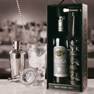 Vỏ chai rượu ngoại beluga búa,