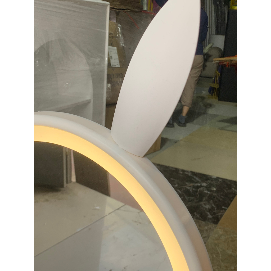 Gương trang điểm để bàn thông minh led 3 màu nút cảm ứng