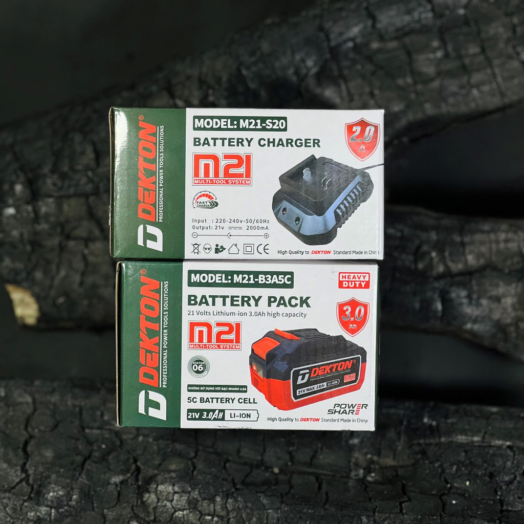 Pin 3Ah 10cell dòng xả 5C Dekton M21-B3A5C, Chân pin Makita phổ thông, Tặng sạc khi mua pin