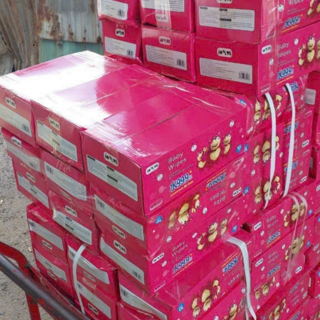 Thùng khăn ướt 10 Bịch Gấu Dâu, Khăn lau đa năng không mùi siêu mịn kháng khuẩn