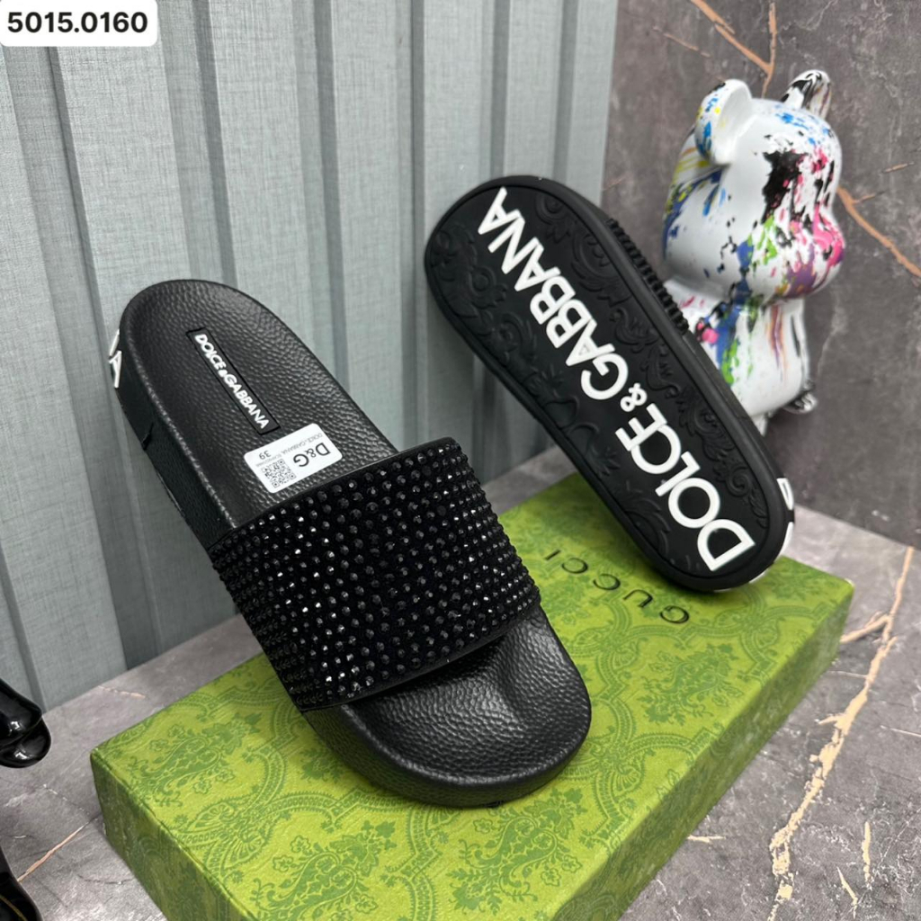 Dép nam DG đính Full đá quai ngang, Dép nam thời trang quai ngang phong cách giới trẻ Hot Nhất 2023