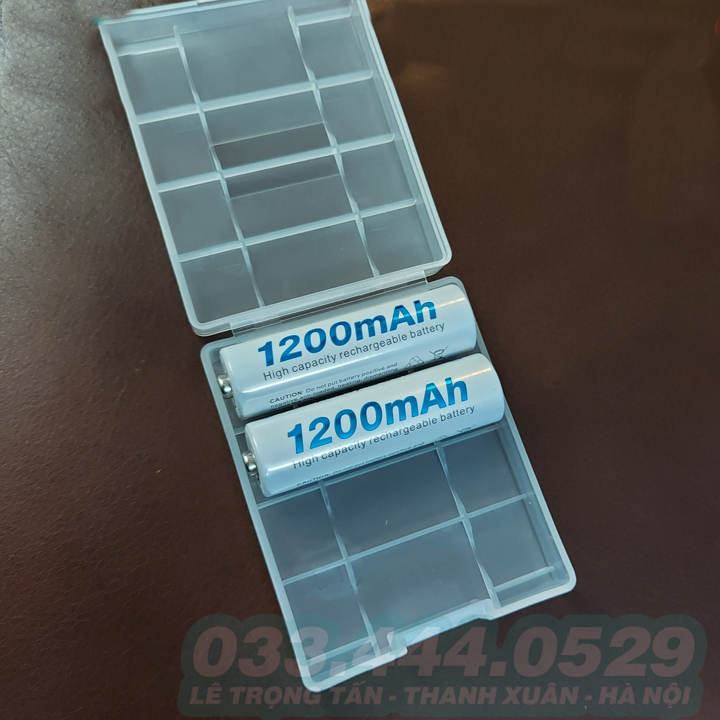 Hộp đựng 4-8 pin đèn flash aa/aaa - 686.Camera & Decor Hà Nội