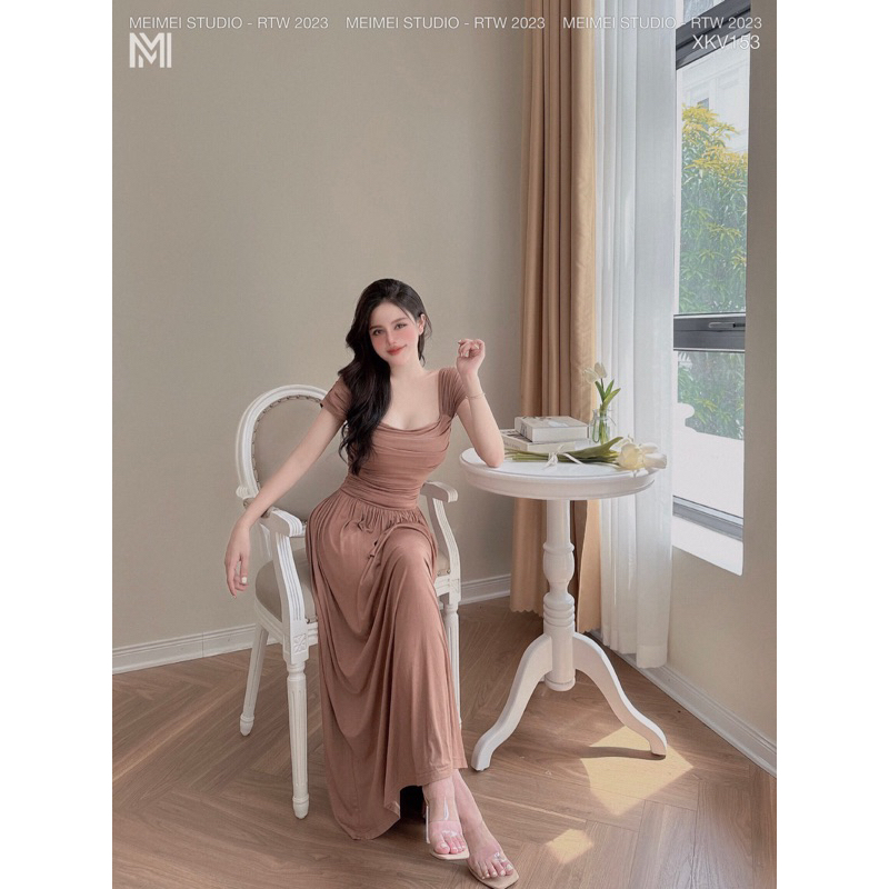 Đầm thun dúm tay con