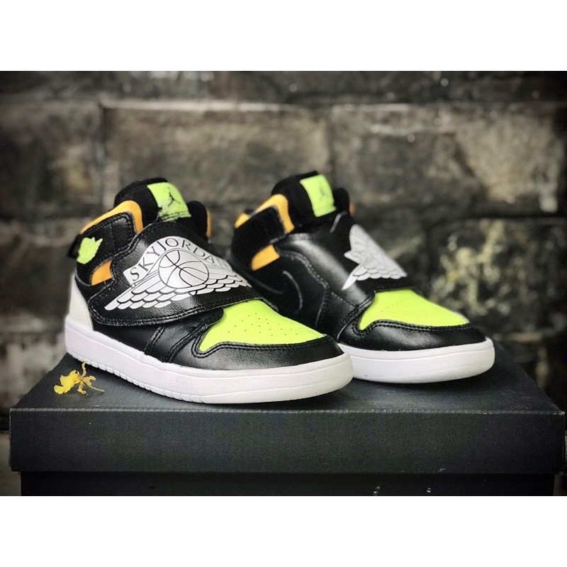 Giày Nike Air Jordan Sky Jordan