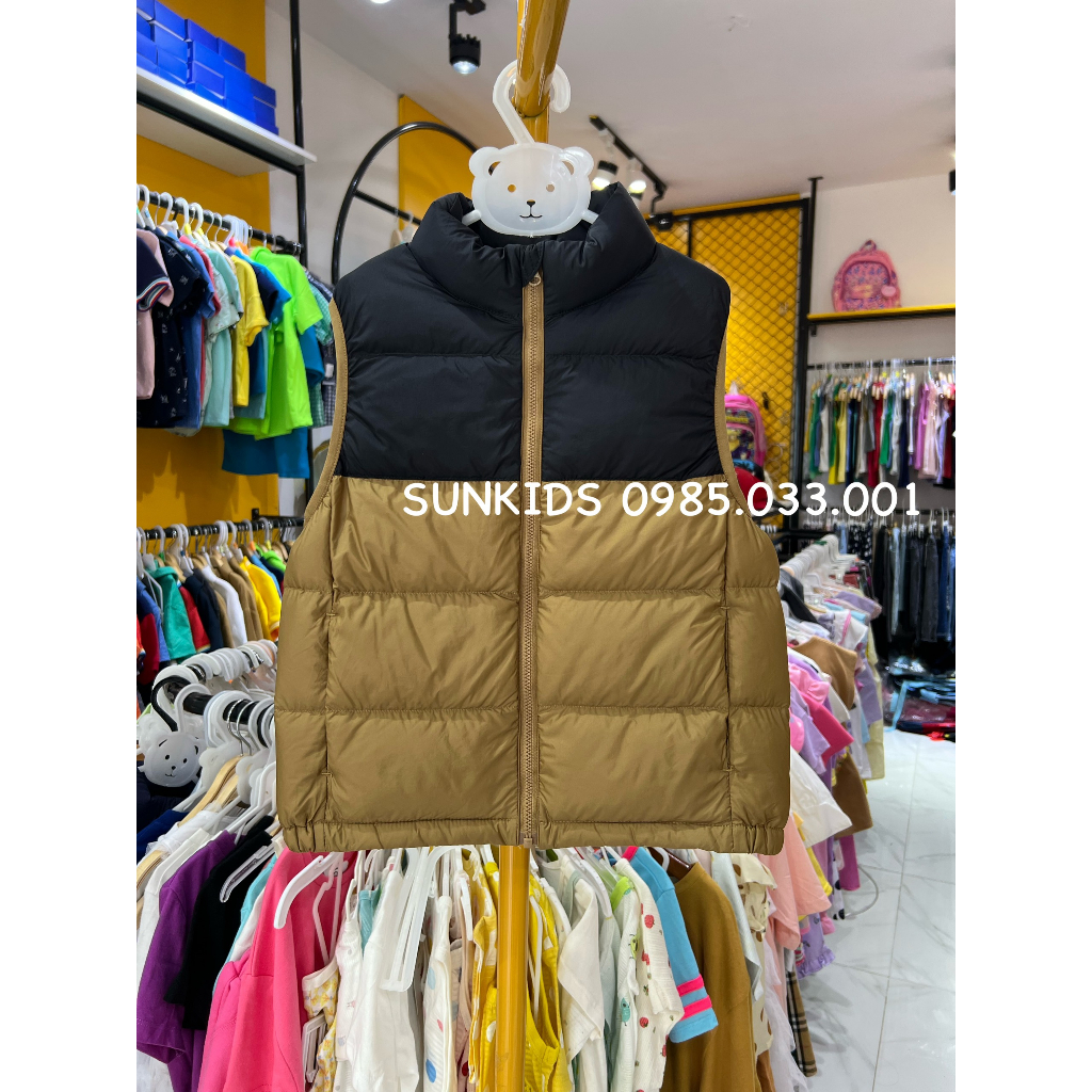 Áo gile phao lông vũ Uni phối màu