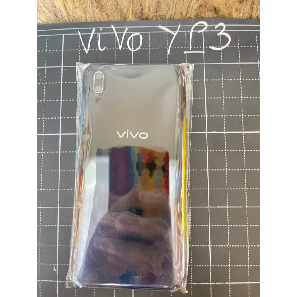Vỏ bộ thay thế ViVo Y93 kèm khay sim + kính camera