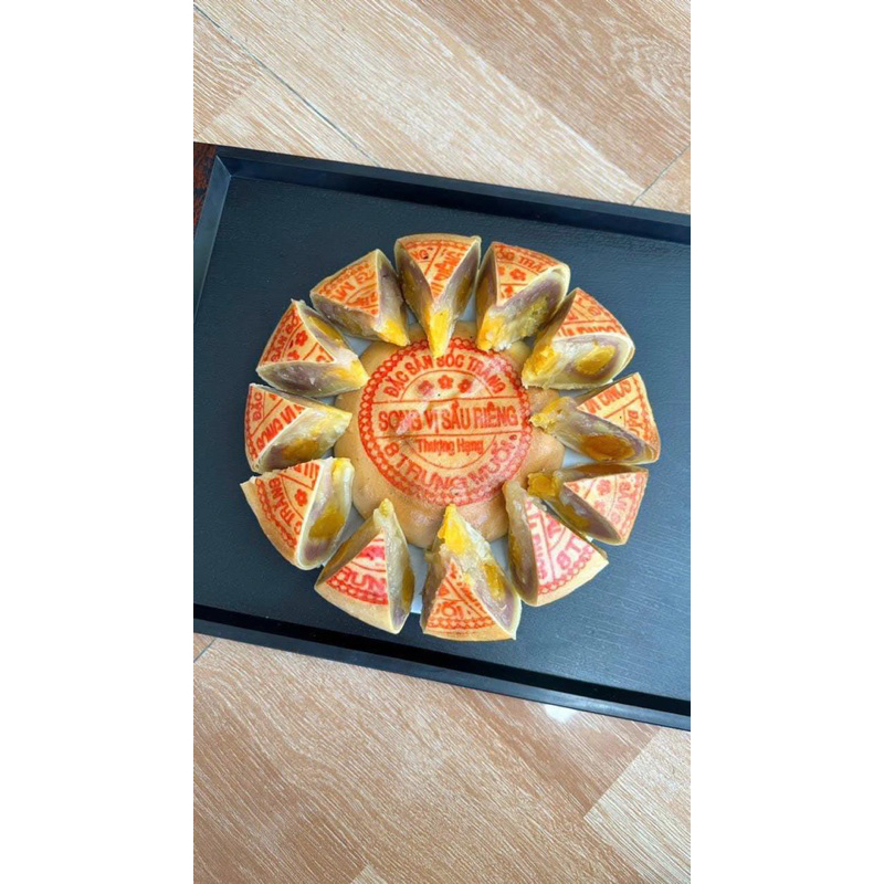 Bánh Pía Mặt Trăng Song vị 4 trứng muối 500gr béo thơm sầu riêng