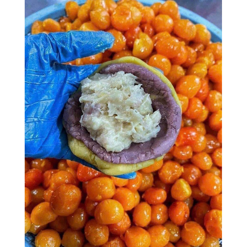 Bánh Pía Mặt Trăng Song vị 4 trứng muối 500gr béo thơm sầu riêng