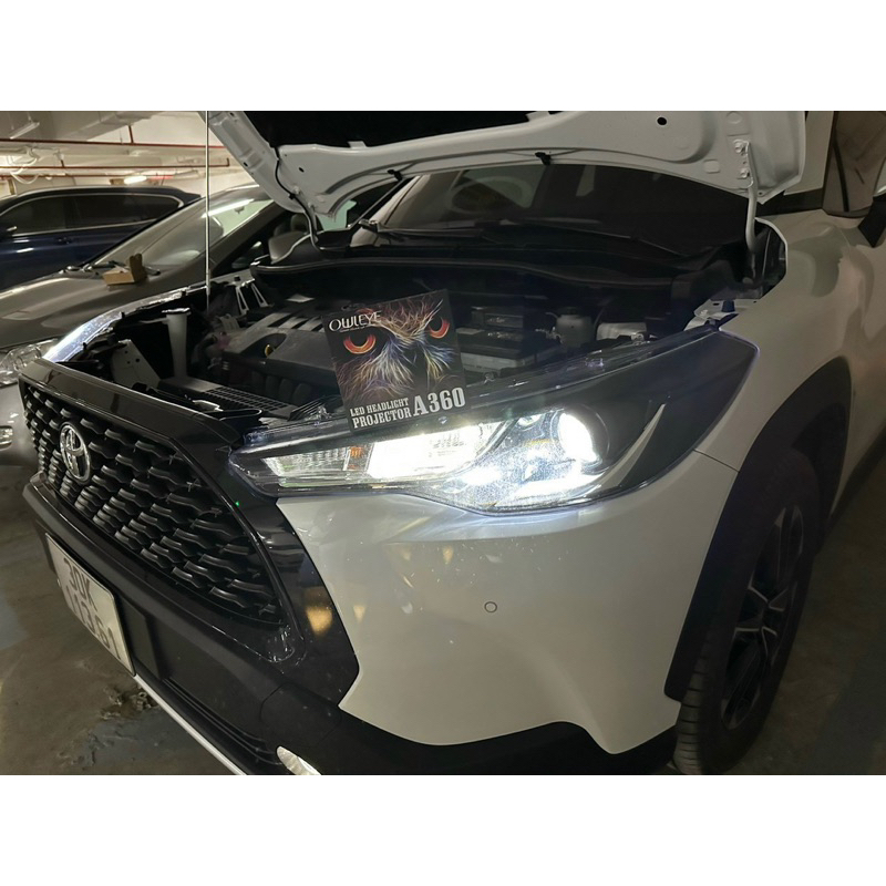 Đèn Led Owleye A360 Thay Thế Cho Toyota Cross