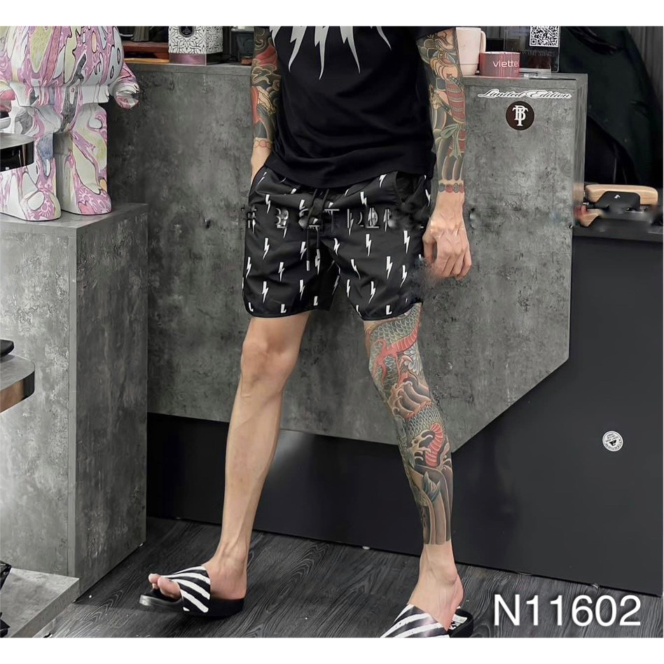 Quần Nam Nữ Tia Sét Neil Barett Hot Trend 2023