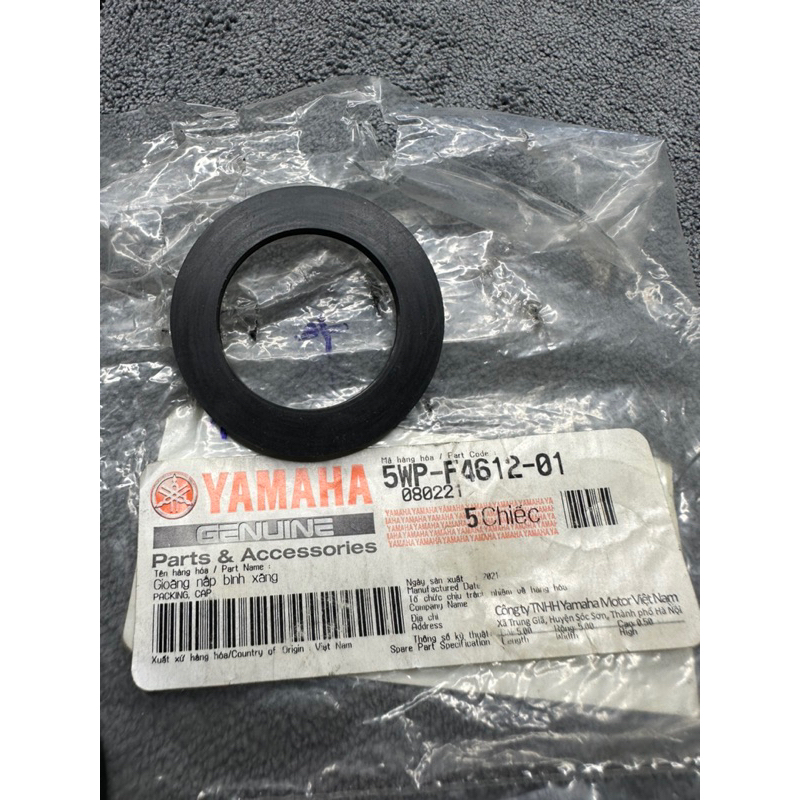 GIOĂNG CAO SU NẮP THÙNG XĂNG YAMAHA