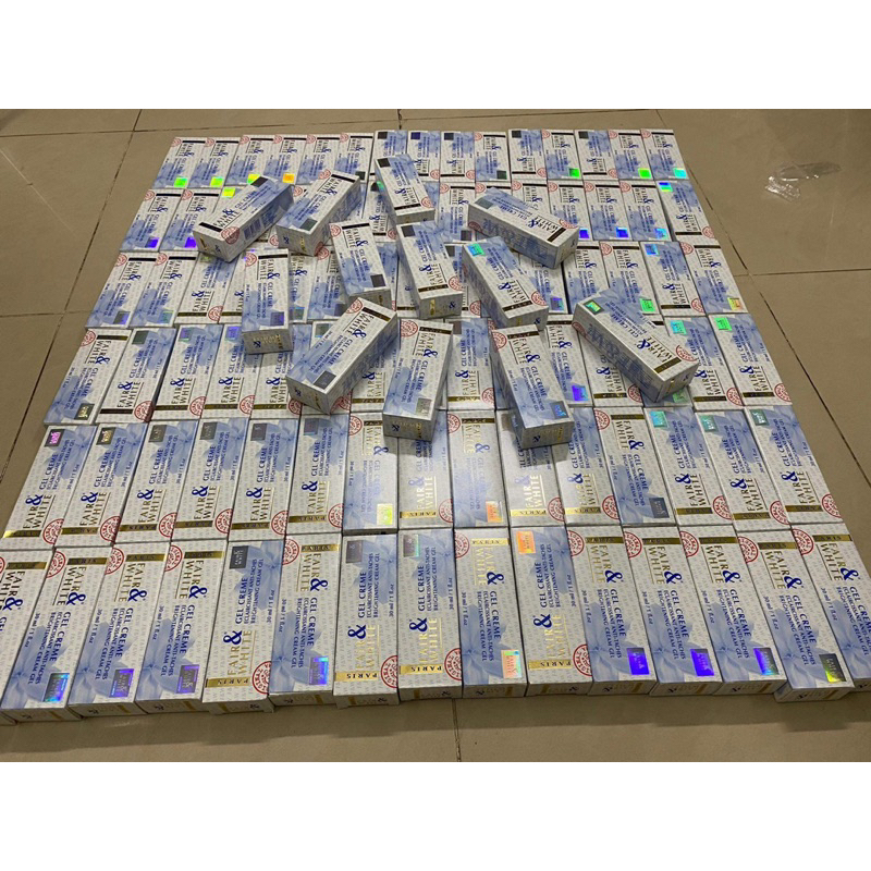 Kem dưỡng da giảm nám FAIR & WHITE BRIGHTENING TREATMENT GEL CREME 30ML