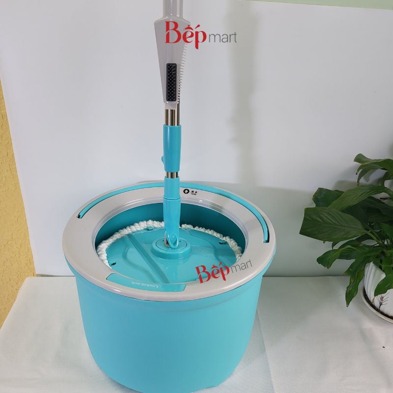 Bộ cây lau nhà xoay Locknlock Corner ETM494, gồm 2 bông lau, đĩa lau gập - bepmart- hàng chính hãng locknlock
