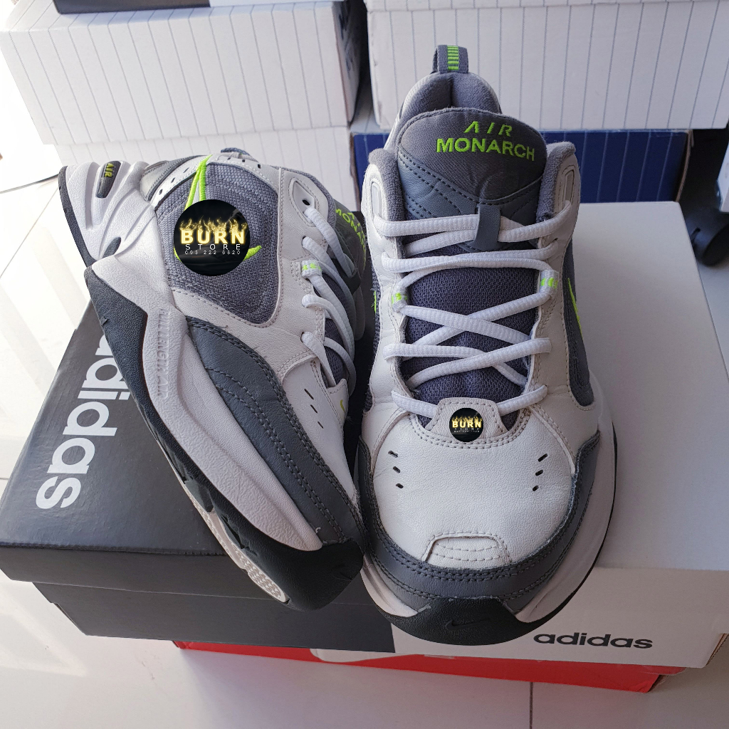 Giày Air Monarch White, size 42.5, real 2hand