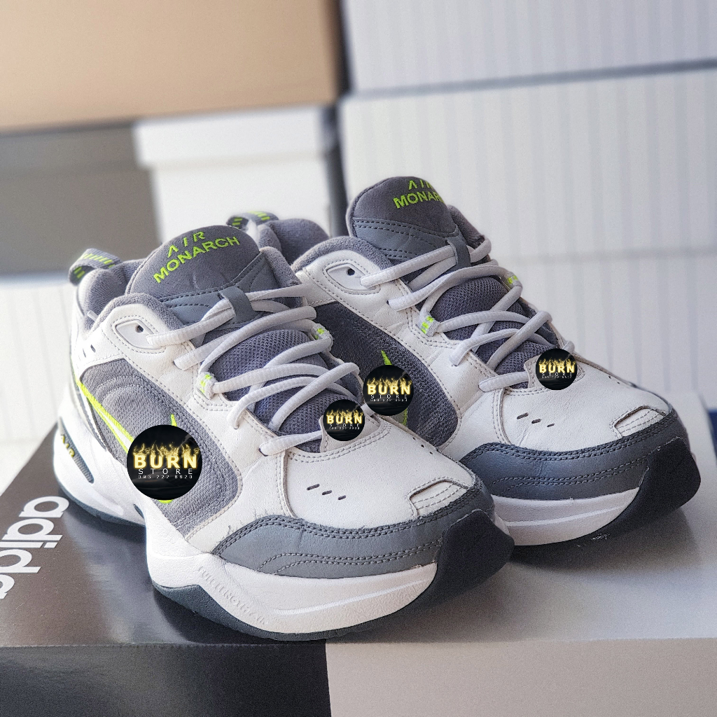 Giày Air Monarch White, size 42.5, real 2hand