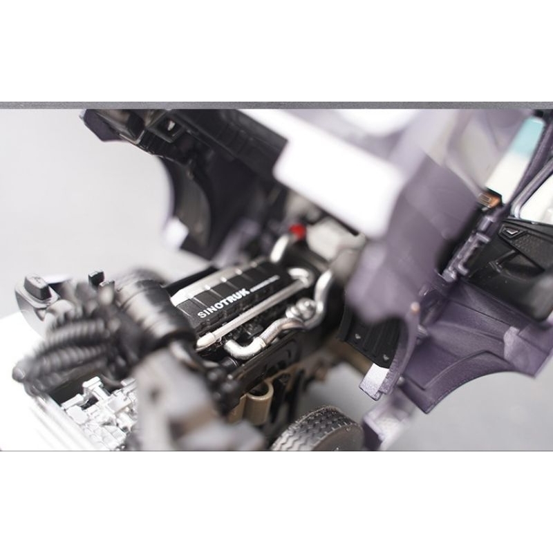 Mô hình xe đầu kéo howo hợp kim 1:36