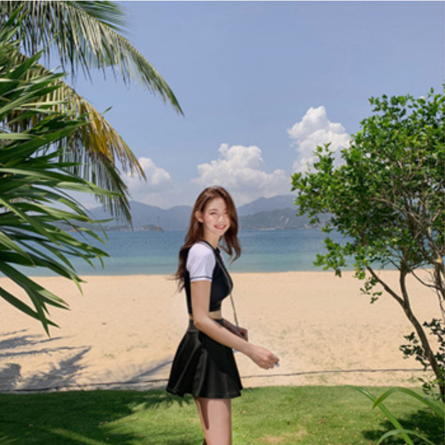 Đồ Bơi Bikini Lanbishop Hai Mảnh Áo Tay Ngắn Trắng Phối Đen Chân Váy Xòe Dễ Thương lanbi -209