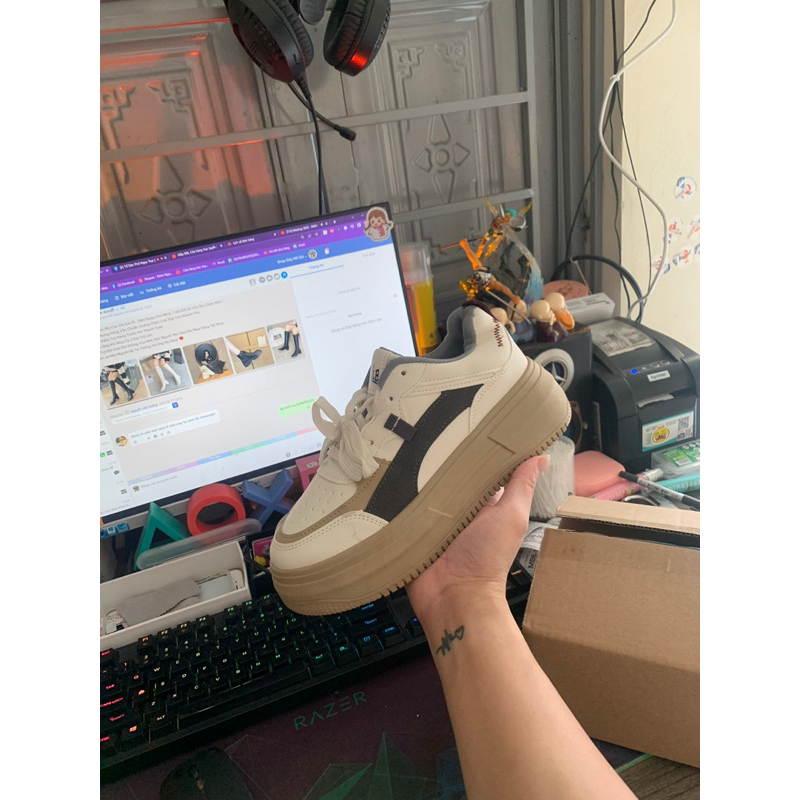 GIÀY THỂ THAO PHỐI MÀU Viền Đen Kem Kèm Ảnh Thật