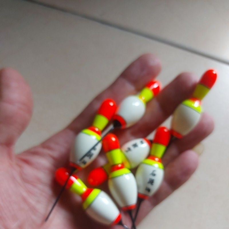 Phao câu đài lửng dành câu nước thấp
