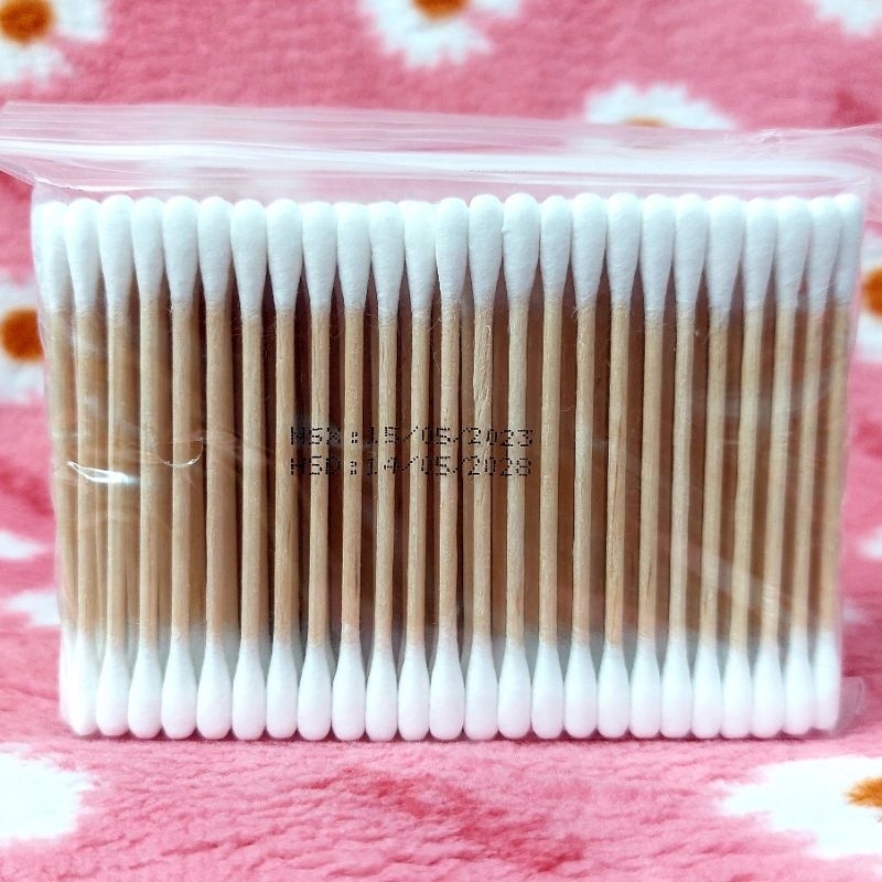 Bông tăm ráy tai Hana lõi gỗ gói 200 cây