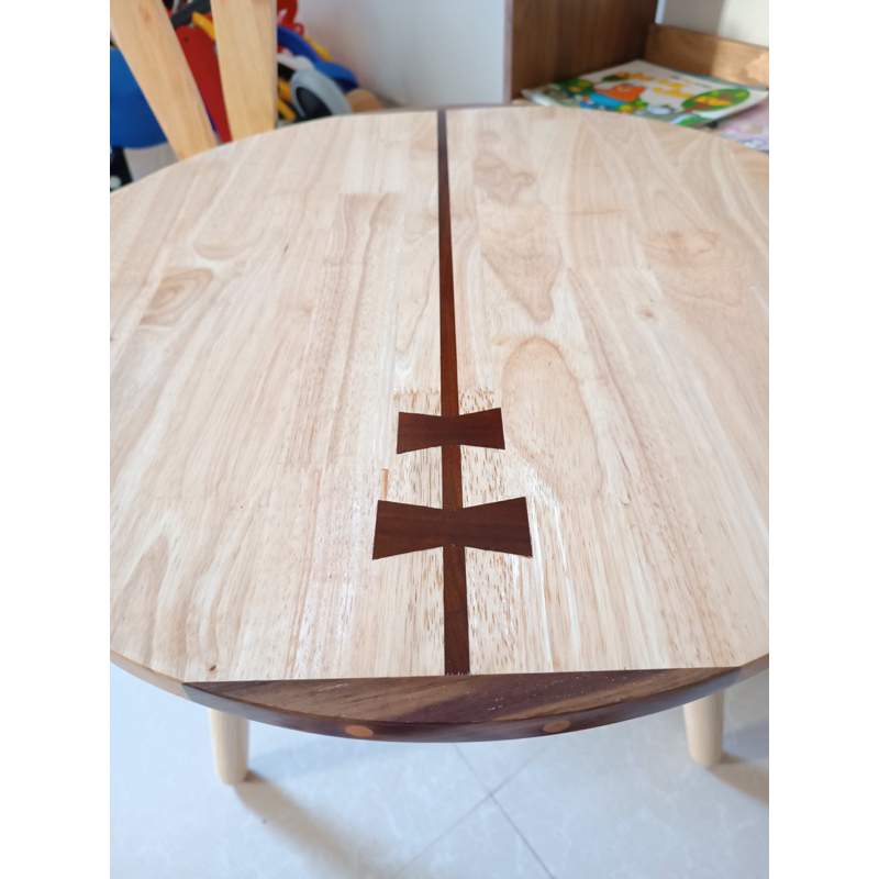 Bàn trà chân gỗ tròn