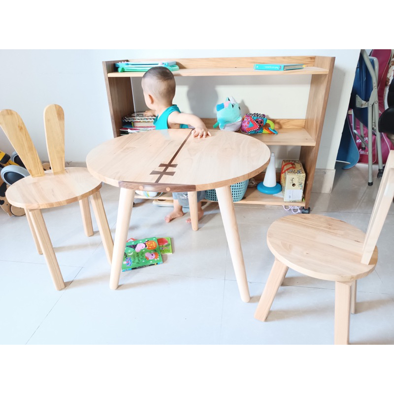 Bàn trà chân gỗ tròn