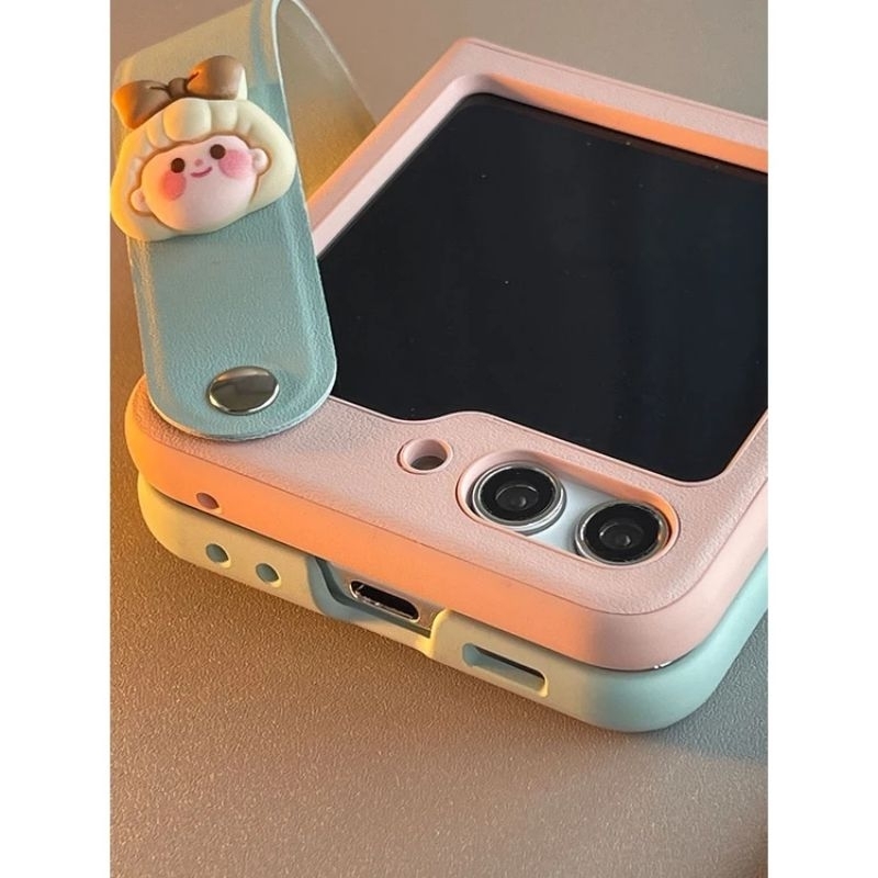Ốp Z Flip5 - Z Flip4 - Z Flip3 - Flip5 5G da phối xanh hồng pastel charm em bé dễ thương kèm quai da cầm tay