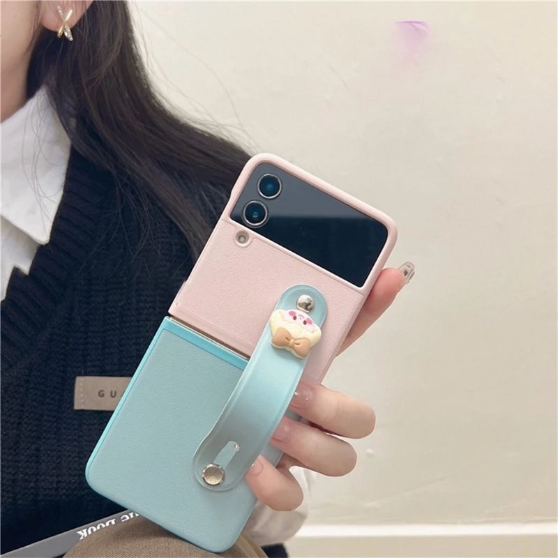 Ốp Z Flip5 - Z Flip4 - Z Flip3 - Flip5 5G da phối xanh hồng pastel charm em bé dễ thương kèm quai da cầm tay