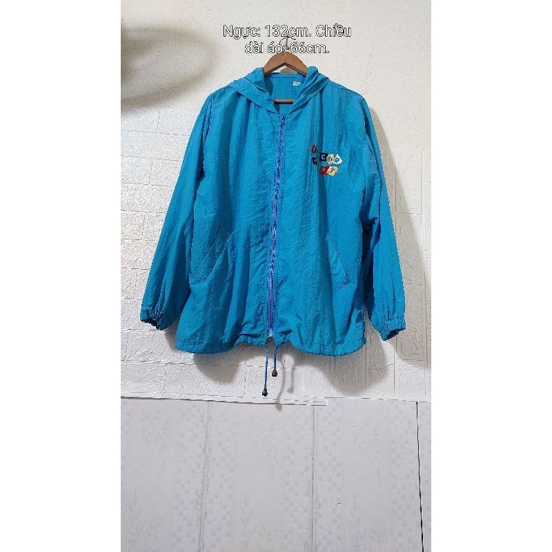 Áo khoác nam 4 size L.