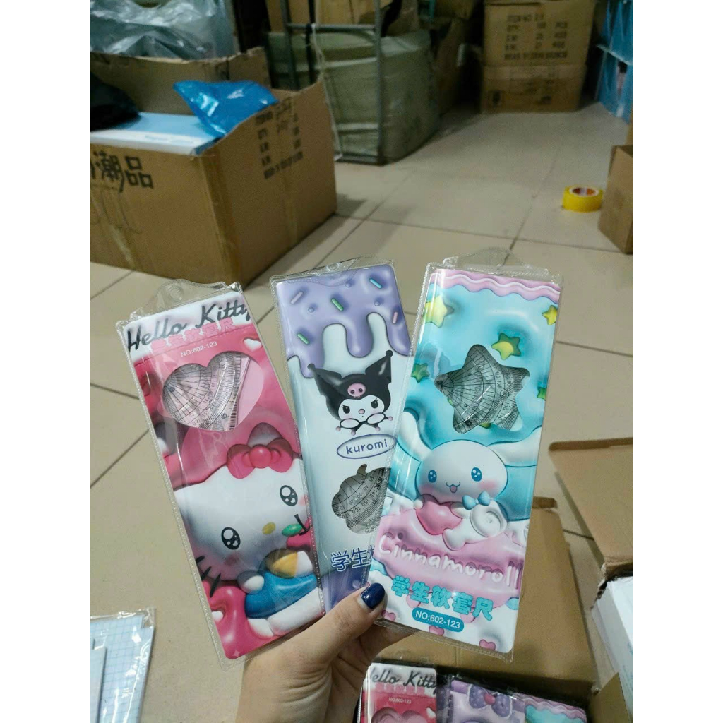 Set 4 chiếc Thước kẻ  dễ thương hình động vật ngộ nghĩnh cho bé