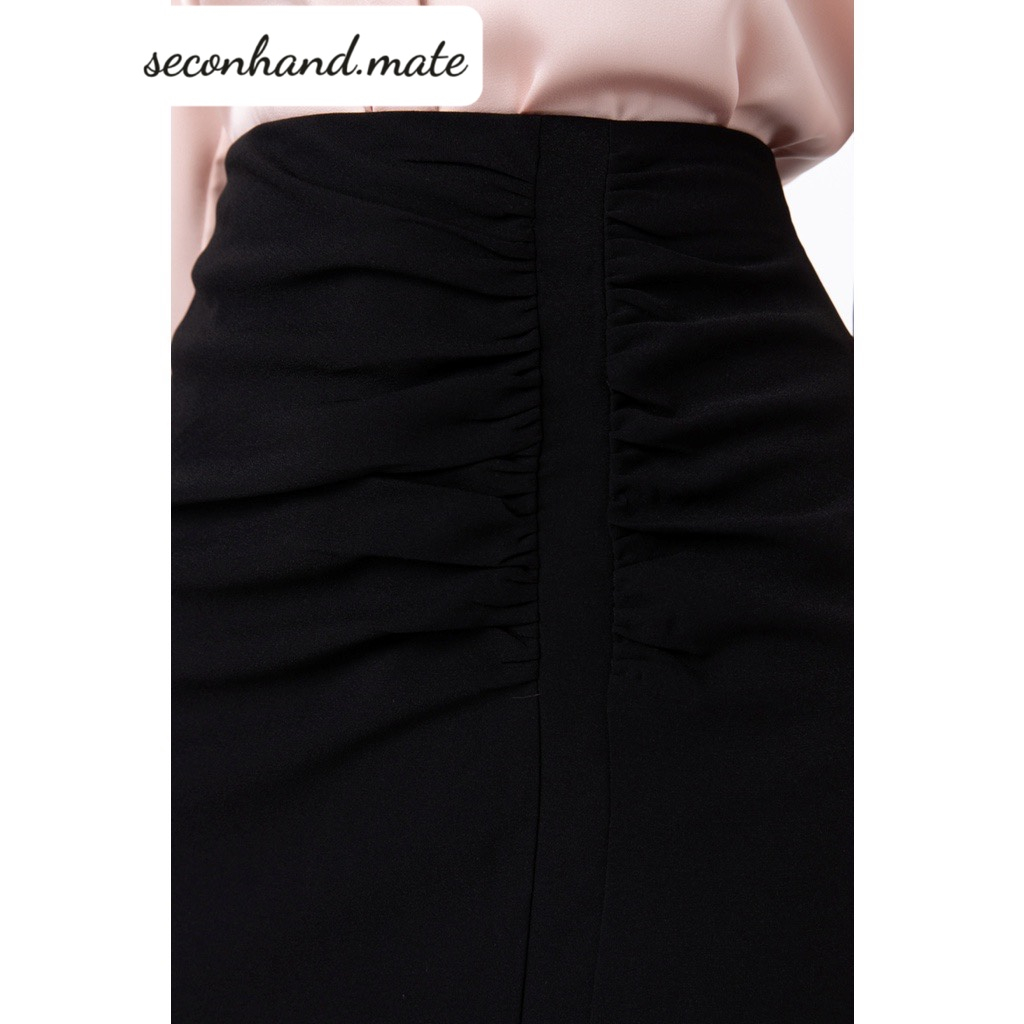 Chân váy bút chì nhấn giữa IVY moda