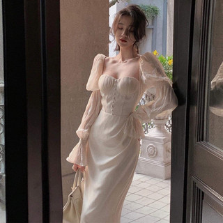 Váy thiết kế cao cấp màu nude 750 sale 50% còn 350, màu nude sang chảnh