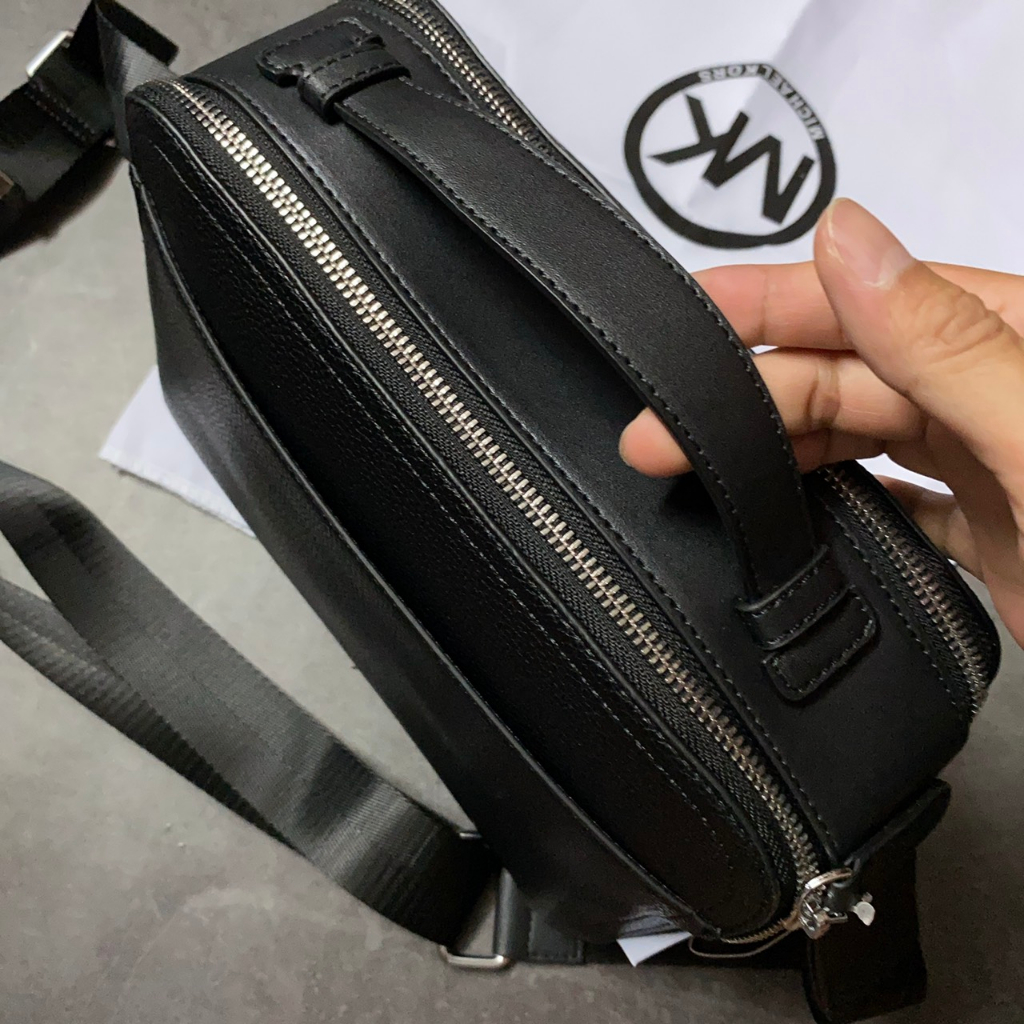 Túi nam MK sần trơn 2 ngăn - Xk850