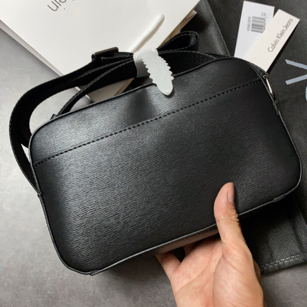 Túi nam sần trơn 2 ngăn logo thanh - Xk851